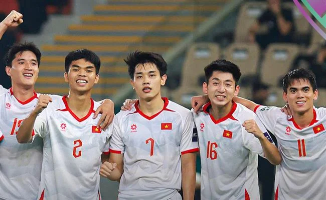 Khuyến mãi chào mừng Nổ Hũ 77 ball bet